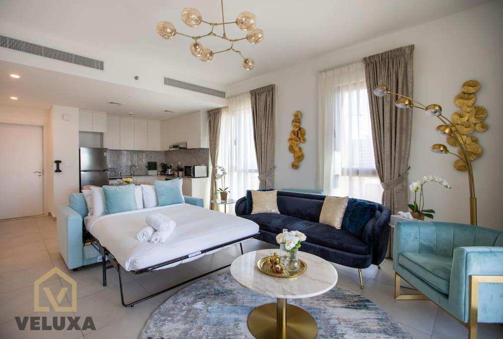 Veluxa - Luxury And Bright 1 Bedroom Apartment, Burj View! Dubai Eksteriør billede