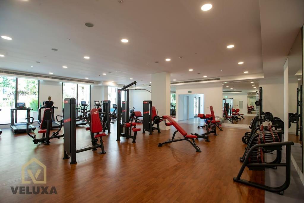 Veluxa - Luxury And Bright 1 Bedroom Apartment, Burj View! Dubai Eksteriør billede
